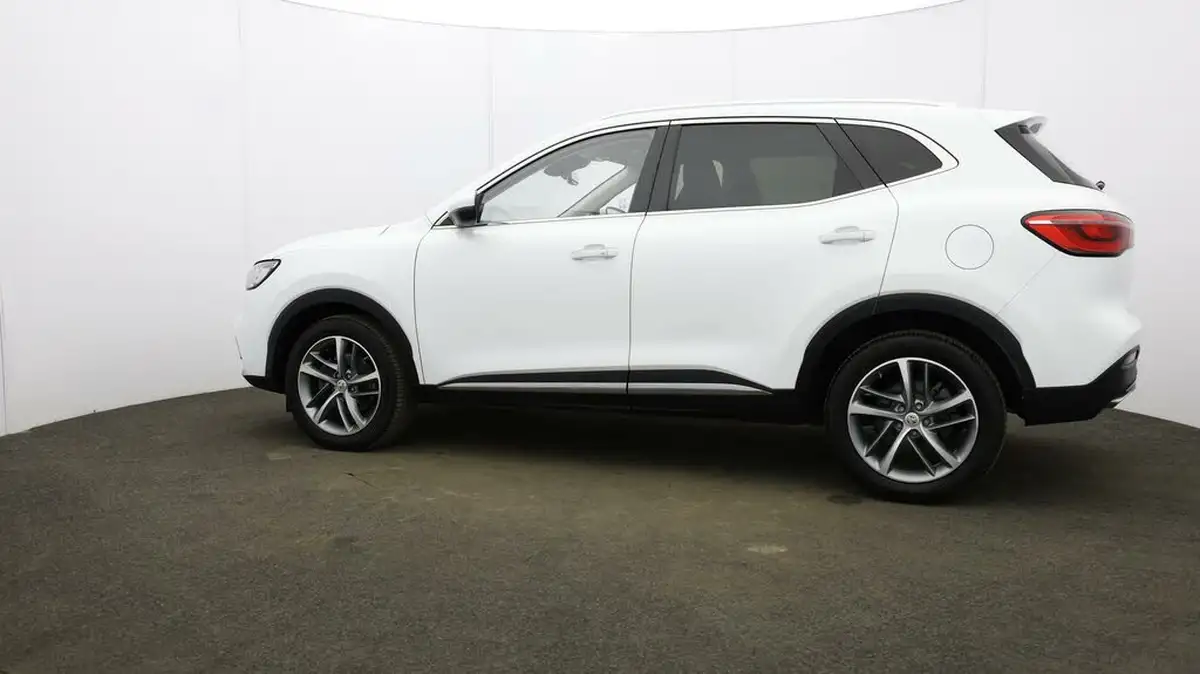 2022-mg-hs-15t-gdi-exclusive-162ps-dct-big-30