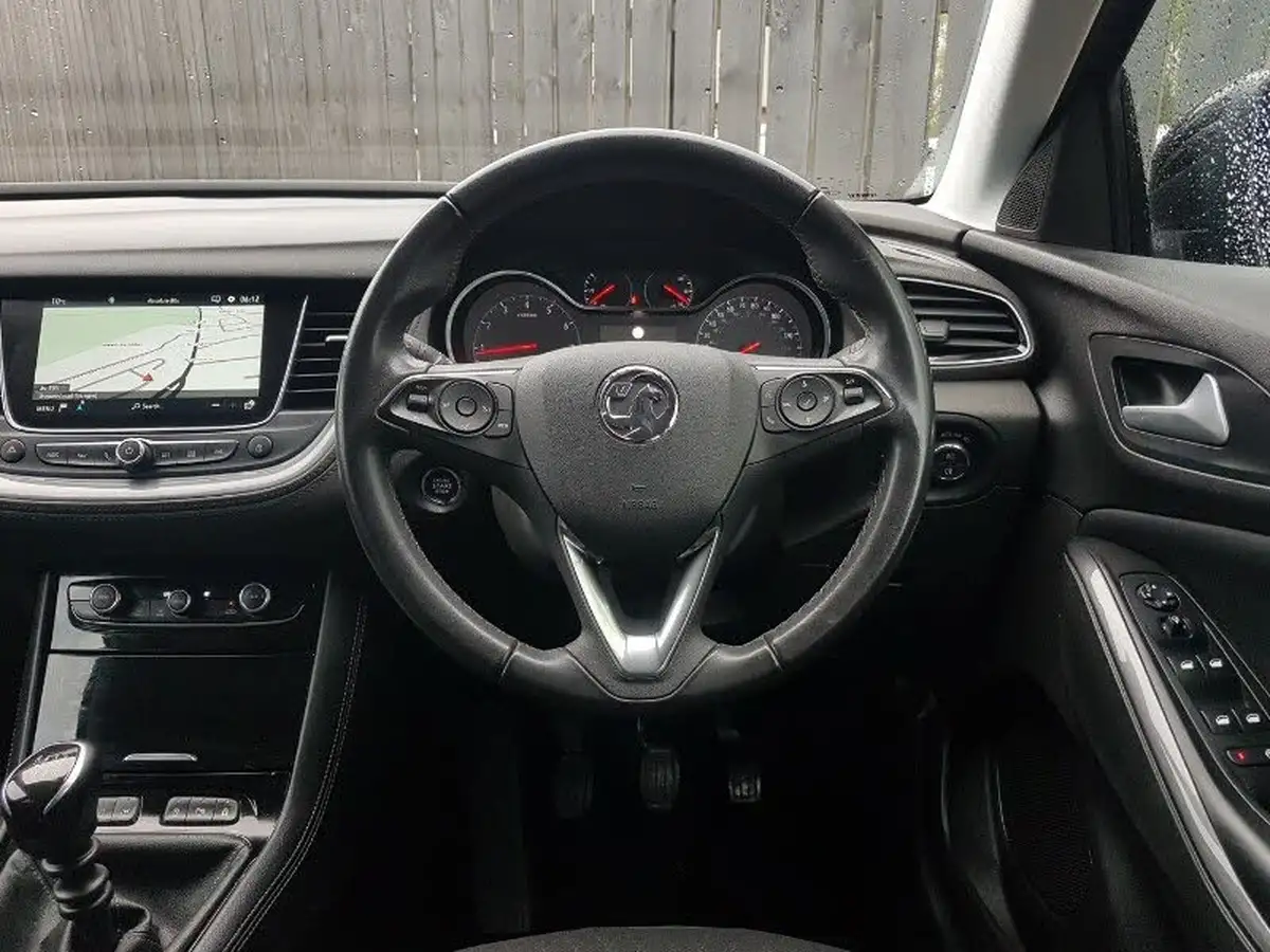 2021-vauxhall-grandland-x-12-griffin-big-6
