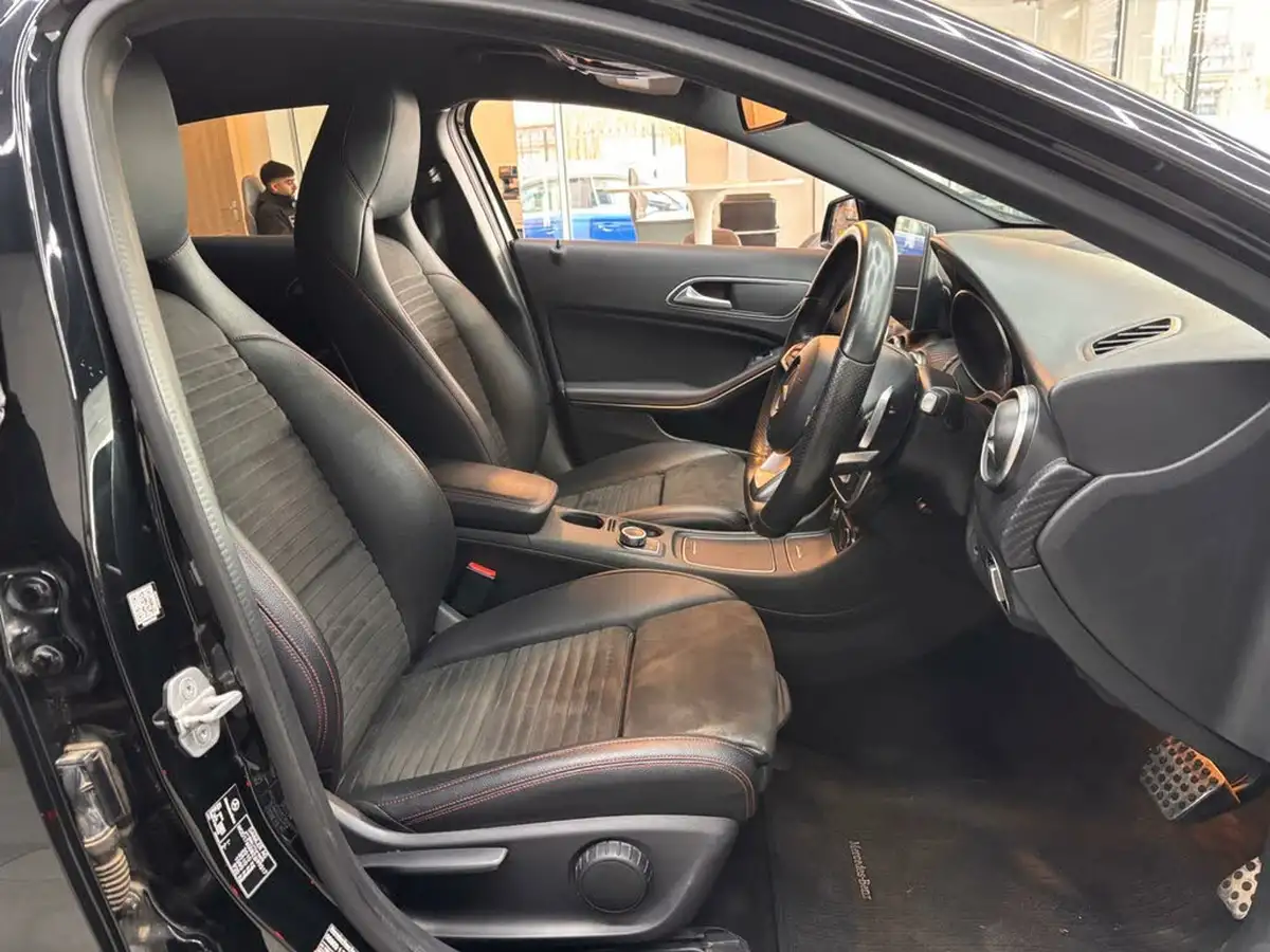 2017-mercedes-benz-a-class-21d-a200d-amg-line-premiumss-7g-dct-big-16