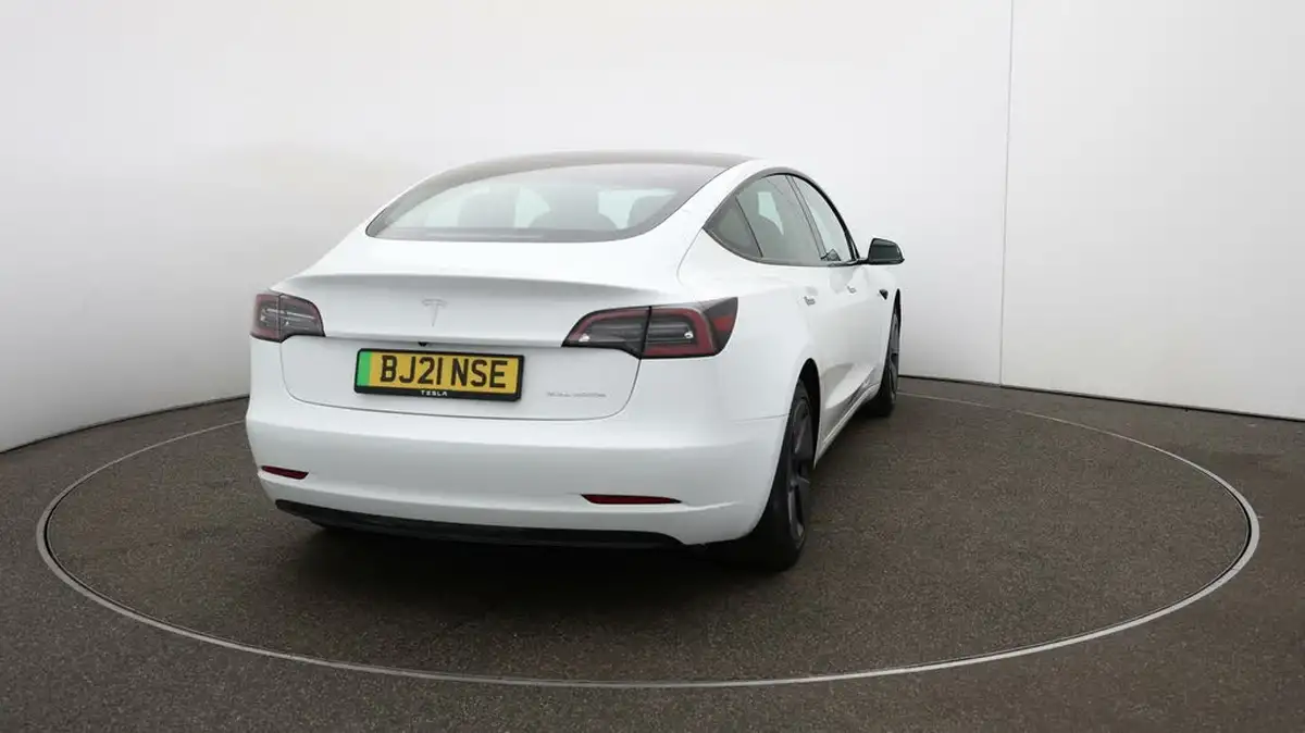 2021-tesla-model-3-e-long-range-4x4-big-48