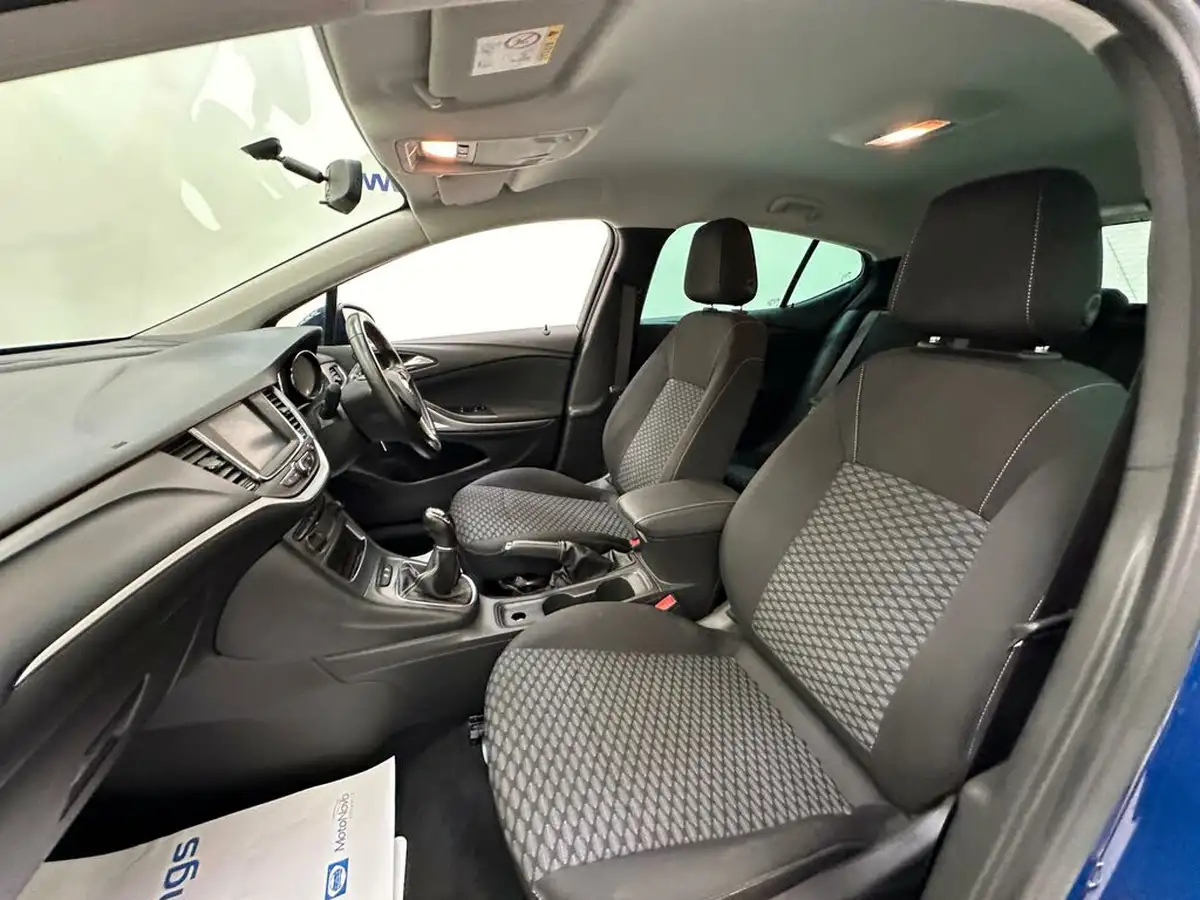 2020-vauxhall-astra-15-turbo-d-business-edition-nav-105ps-hatchback-big-24