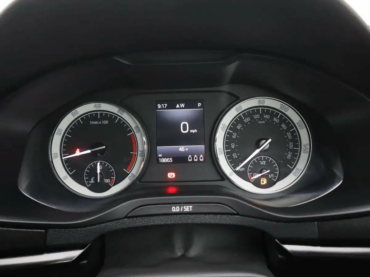2018-skoda-karoq-15-tsi-se-l-ss-dsg-big-10
