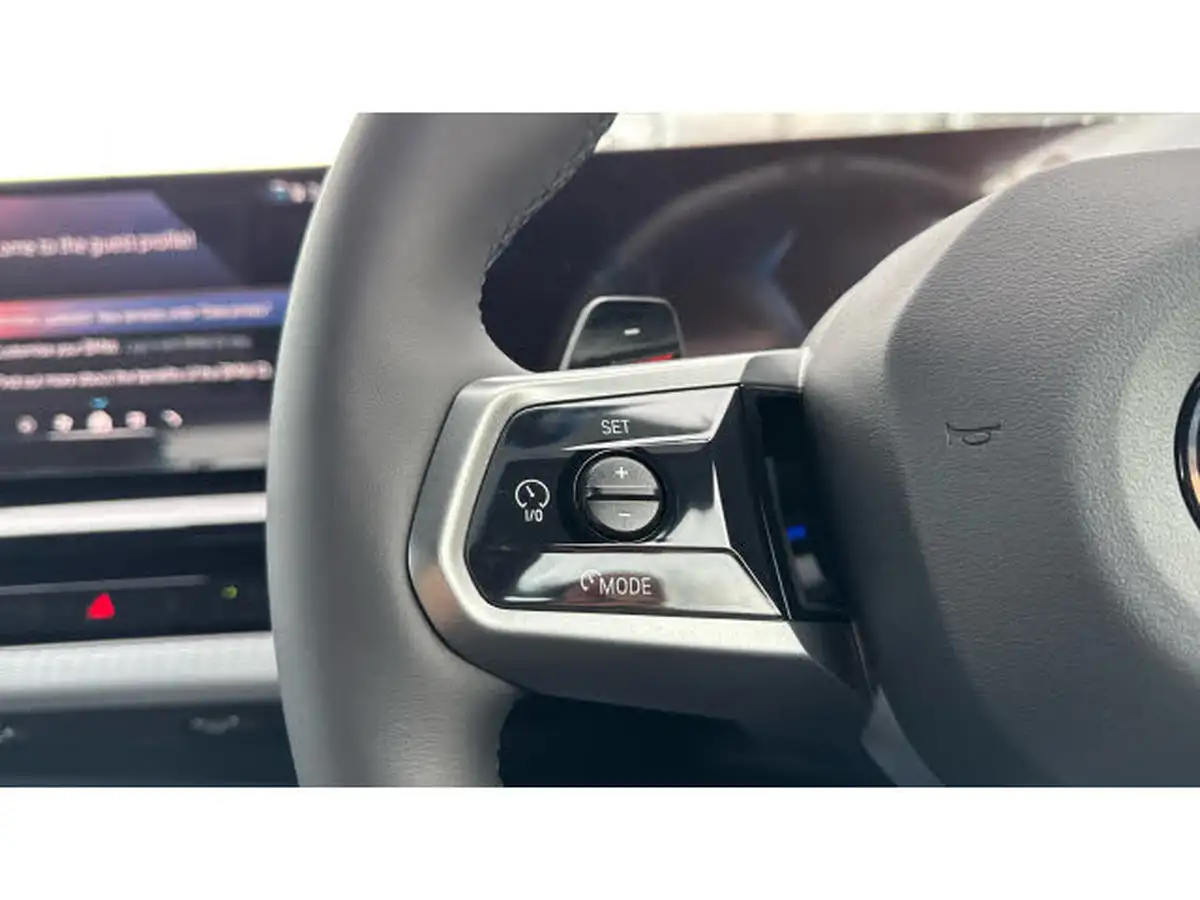 2025-bmw-5-series-20-520i-m-sport-mht-saloon-4d-big-16