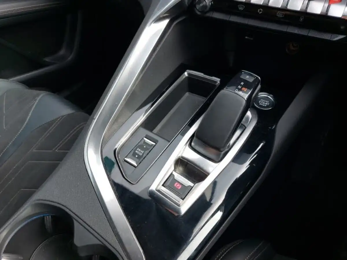 2022-peugeot-3008-suv-16-puretech-gt-premium-225bhp-hybrid-e-eat8-big-14