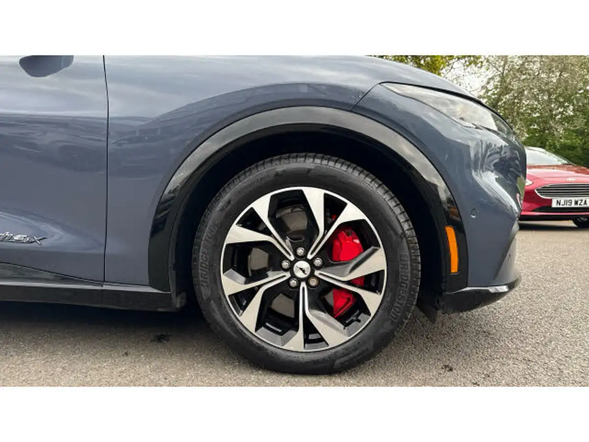 2021-ford-mustang-mach-e-e-extended-range-351ps-88kwh-awd-big-21