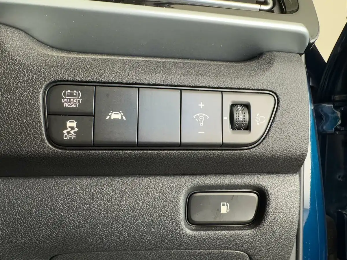 2022-kia-niro-16-gdi-2-139bhp-156kwh-big-23
