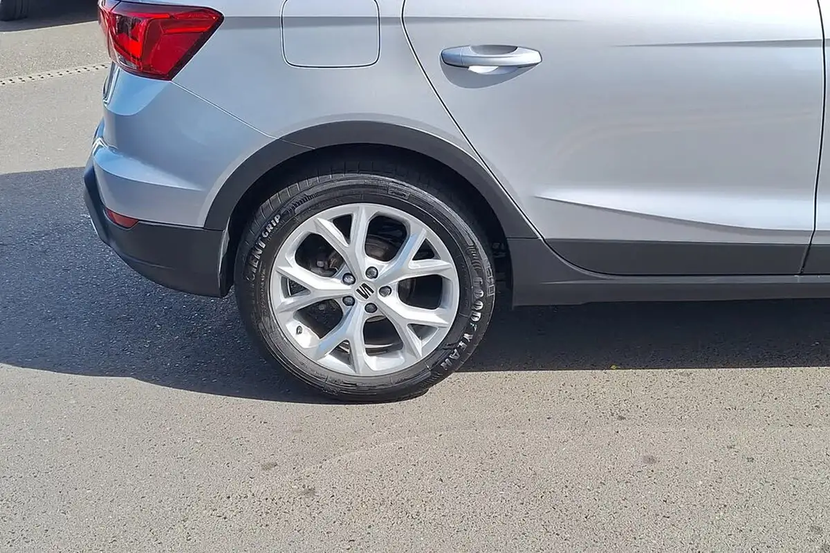 2022-seat-arona-10-tsi-fr-big-3