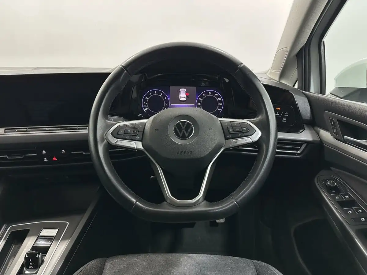 2020-volkswagen-golf-15-etsi-life-150ps-hatchback-big-9