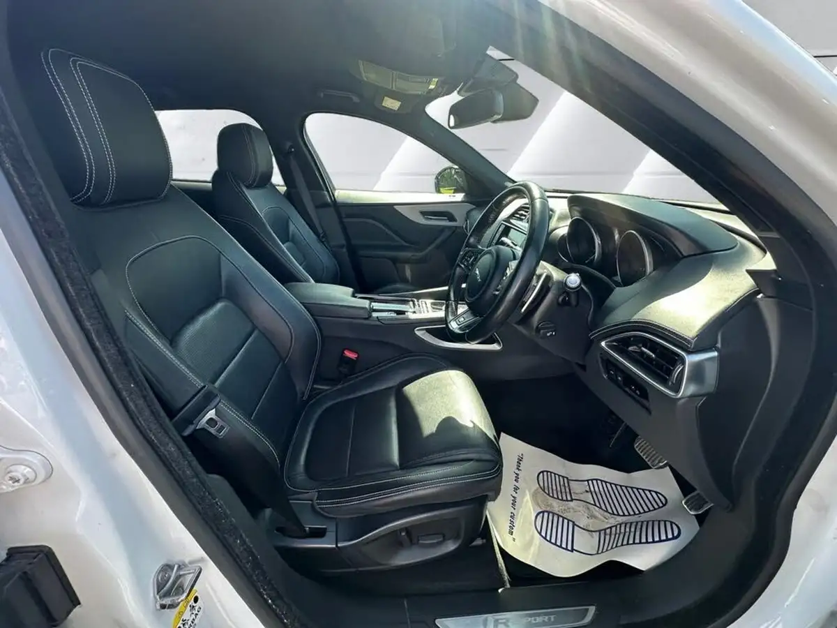 2017-jaguar-f-pace-20-i4d-r-sport-180ps-awd-ss-auto-big-8