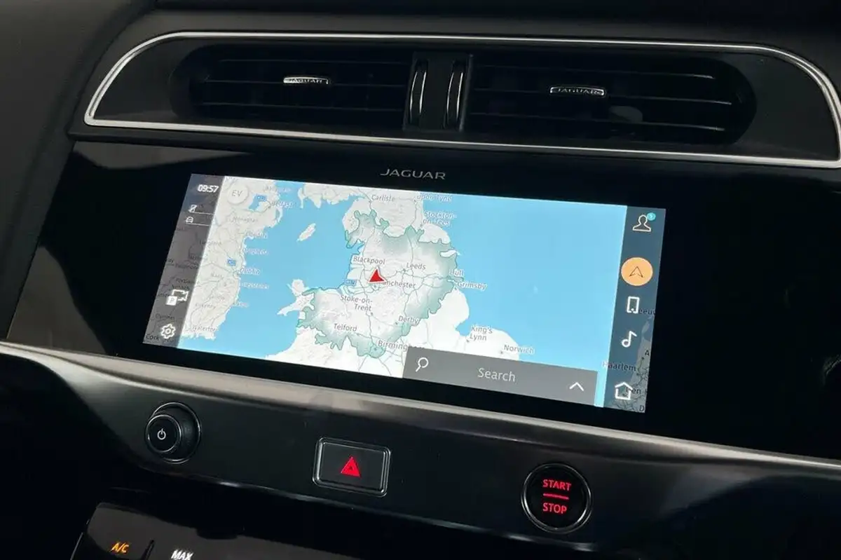 2023-jaguar-i-pace-ev400-hse-black-big-13