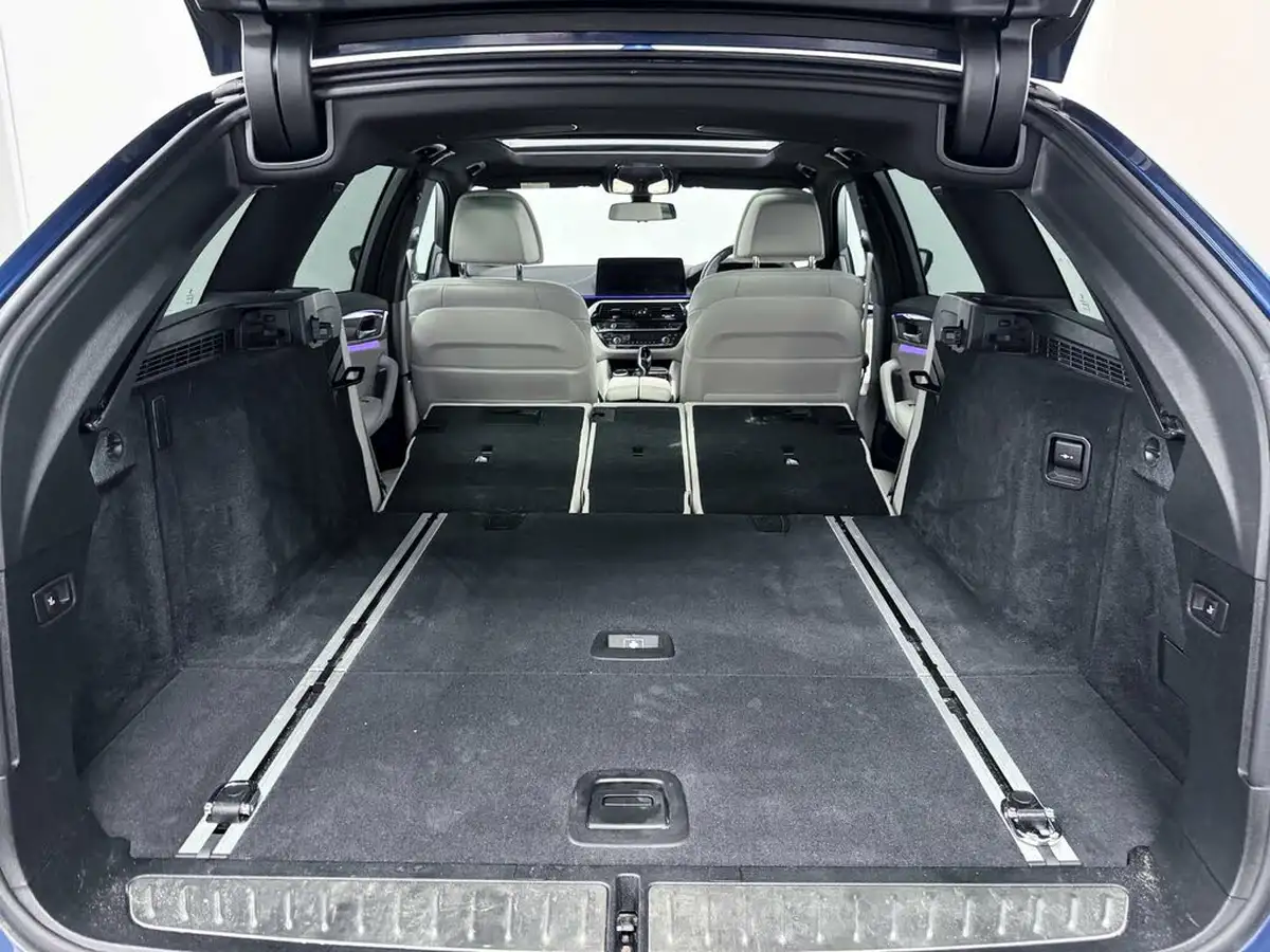 2021-bmw-5-series-20td-520d-m-sport-mht-touring-5d-big-8