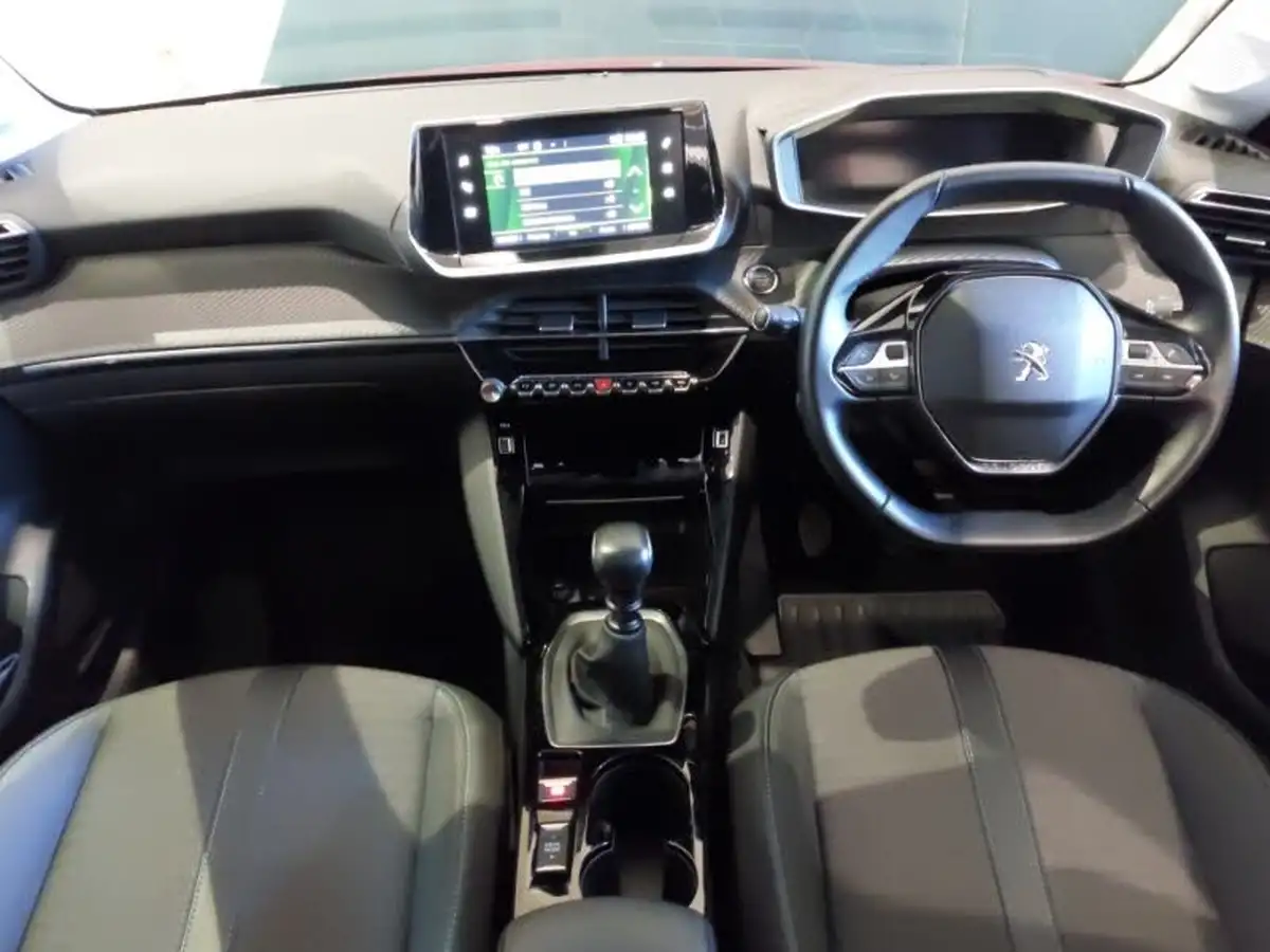 2020-peugeot-208-12-puretech-allure-100bhp-big-2