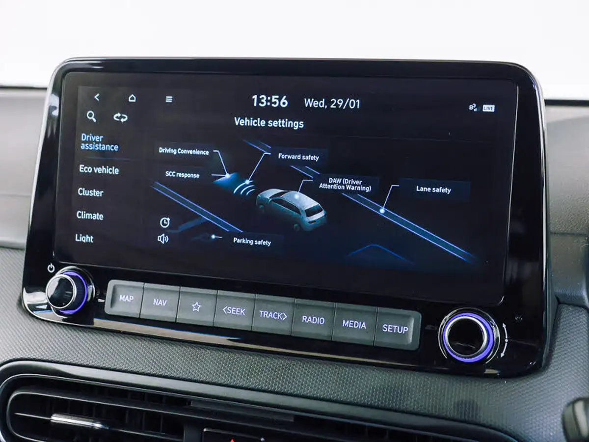 2021-hyundai-kona-16-gdi-premium-hybrid-big-14