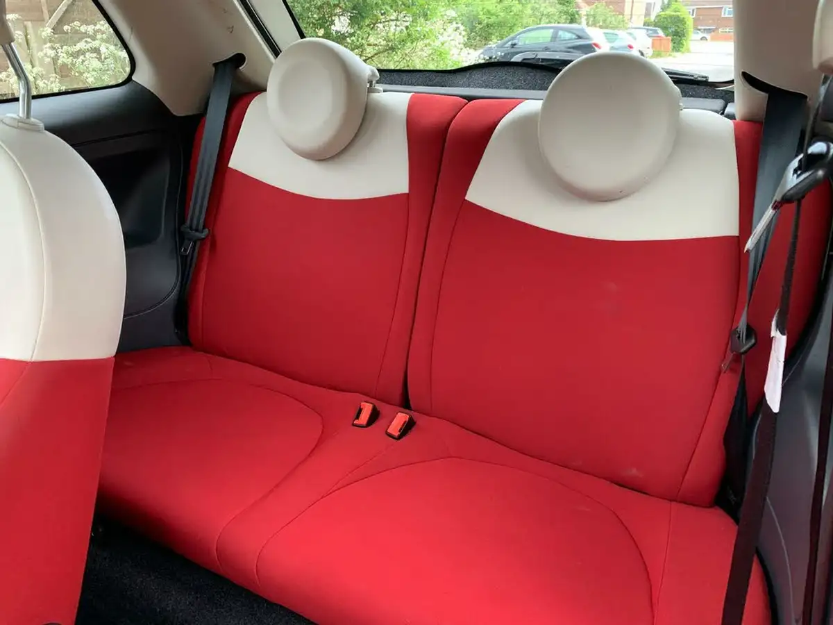 2011-fiat-500-12-lounge-big-13