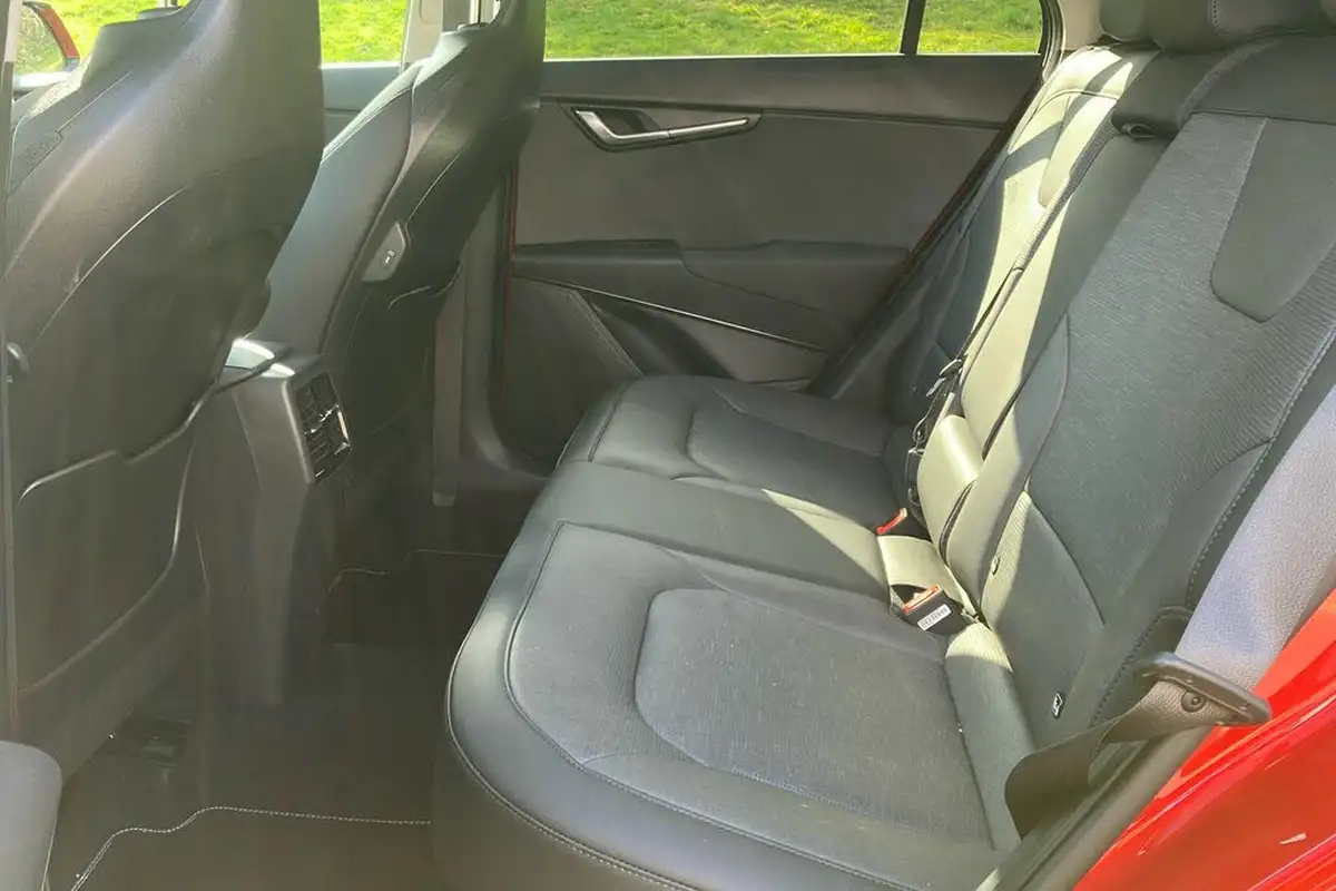 2024-kia-niro-16-gdi-4-127bhp-hev-132kwh-big-4