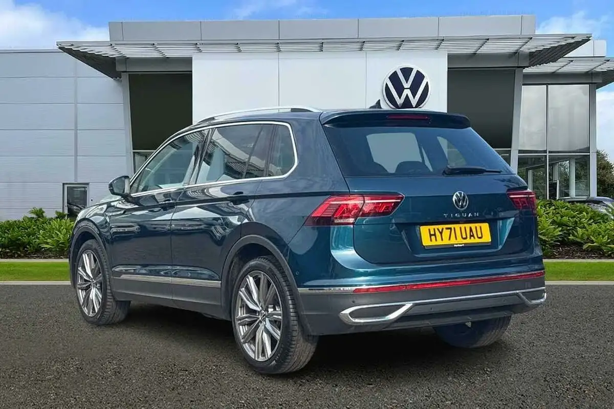2021-volkswagen-tiguan-15-tsi-elegance-big-2