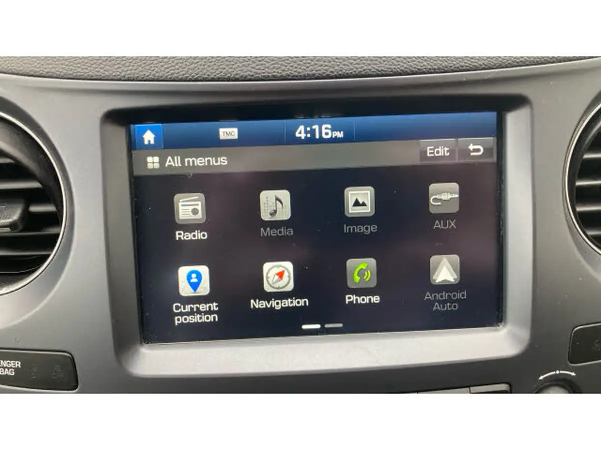 2019-hyundai-i10-10-play-big-24
