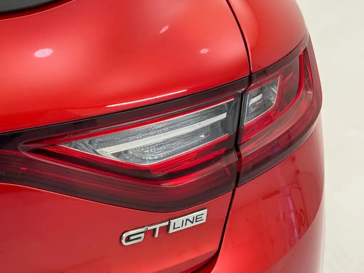 2020-renault-megane-13-tce-gt-line-hatchback-big-25
