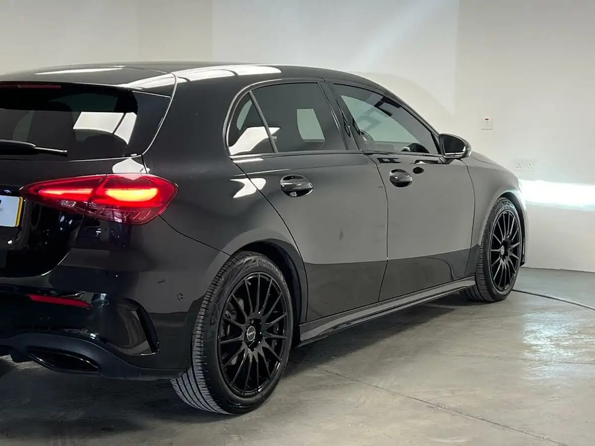 2023-mercedes-benz-a-class-13-a180-amg-line-executive-hatchback-5d-7g-dct-big-9