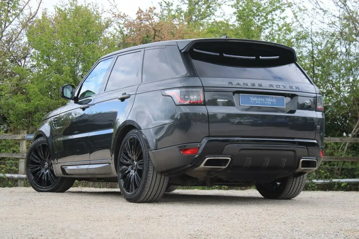2018-land-rover-range-rover-sport-30-v6-hse-dynamic-big-2
