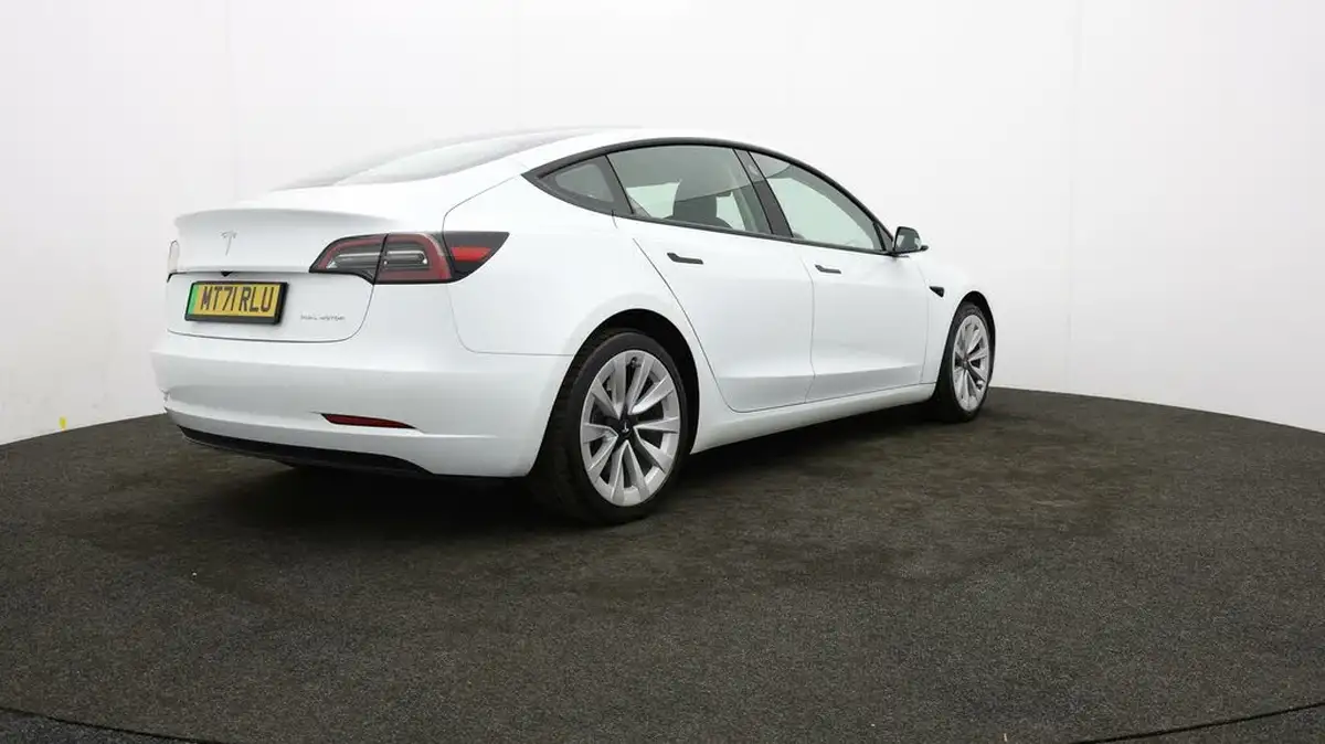 2021-tesla-model-3-e-long-range-awd-big-76