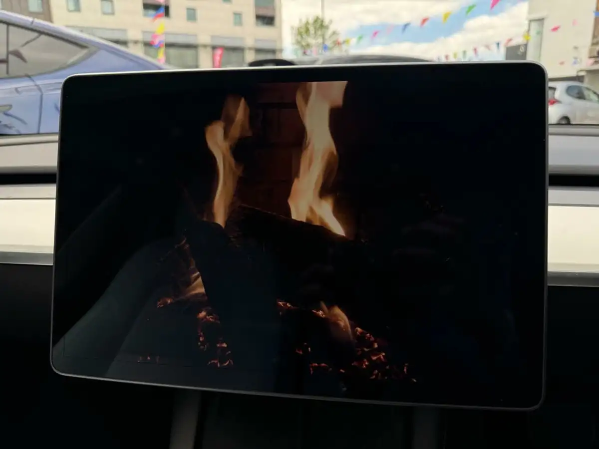 2021-tesla-model-3-e-long-range-4x4-big-44