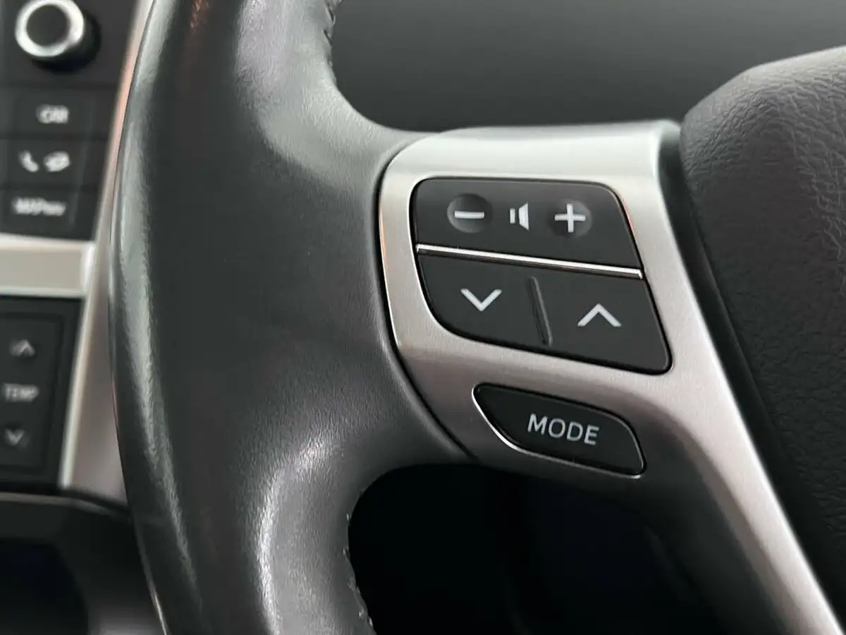 2016-toyota-verso-16d-d-4d-trend-big-12