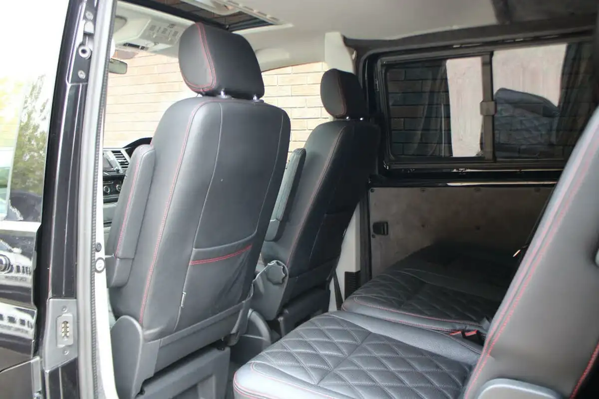 2019-volkswagen-transporter-big-22
