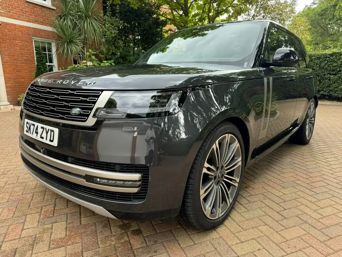 2024-land-rover-range-rover-30-p460e-se-big-2