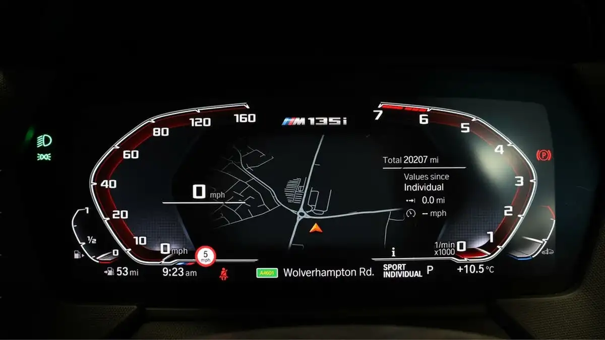 2020-bmw-1-series-20-m135i-xdrive-big-9