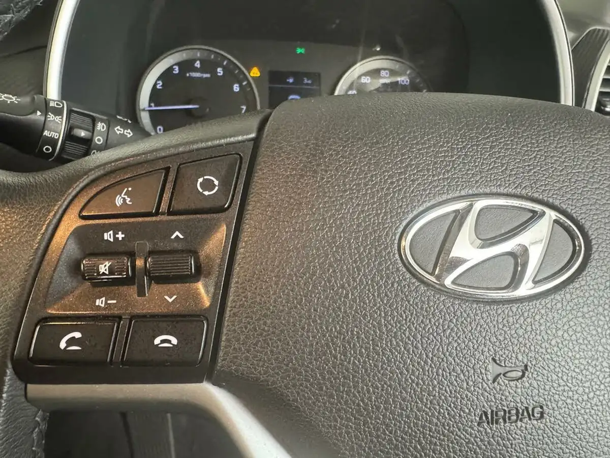 2018-hyundai-tucson-16-gdi-se-nav-big-23