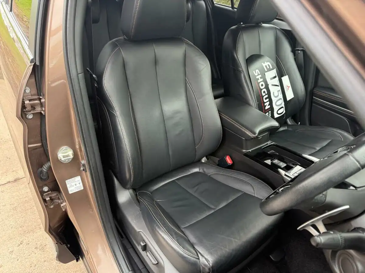 2019-mitsubishi-eclipse-cross-15-4-auto-big-25