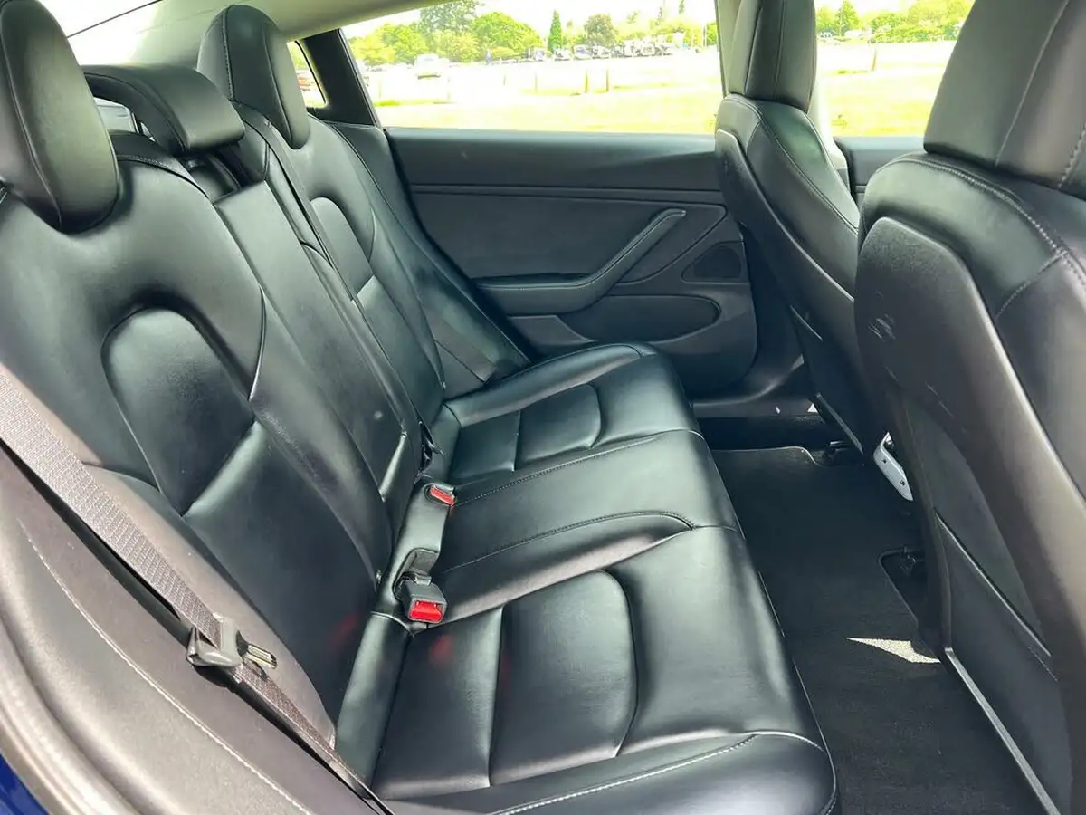 2019-tesla-model-3-e-4x4-performance-pack-big-11
