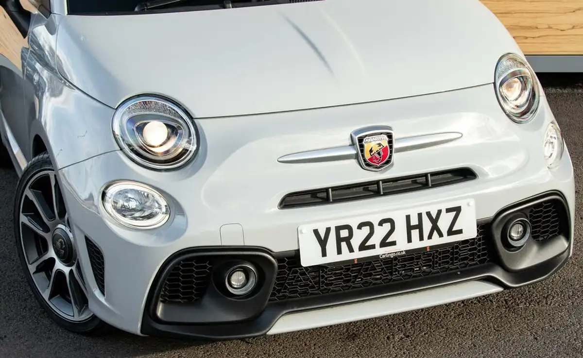 2022-abarth-595-14-tjet-turismo-big-14