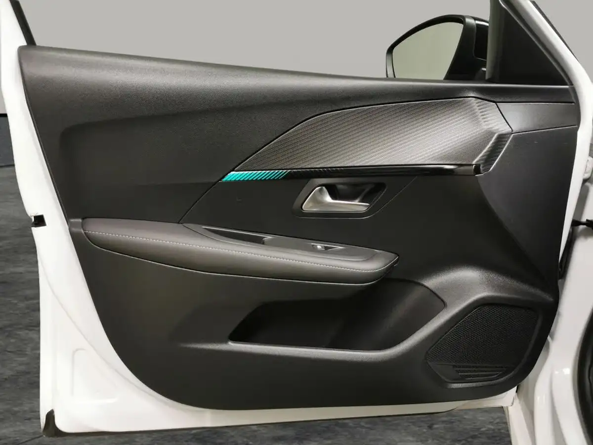 2023-peugeot-208-12-puretech-allure-premium-100ps-big-24