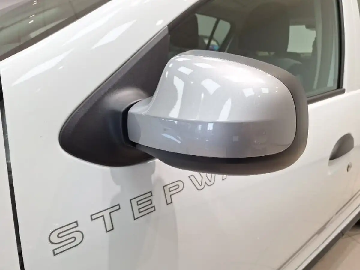 2020-dacia-sandero-stepway-10-sce-essential-ss-big-17