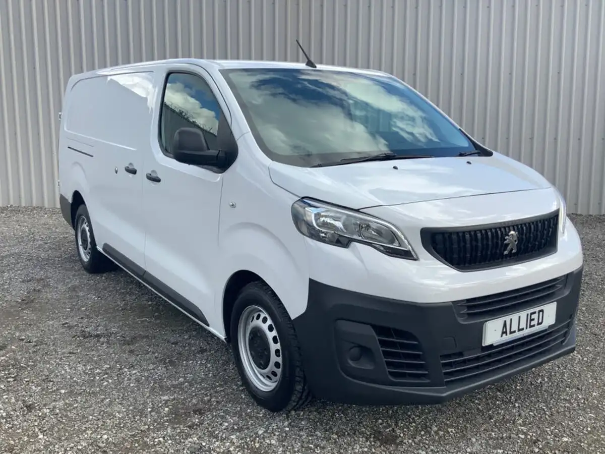2023-peugeot-expert-15-bluehdi-professional-premium-long-1000-big-10