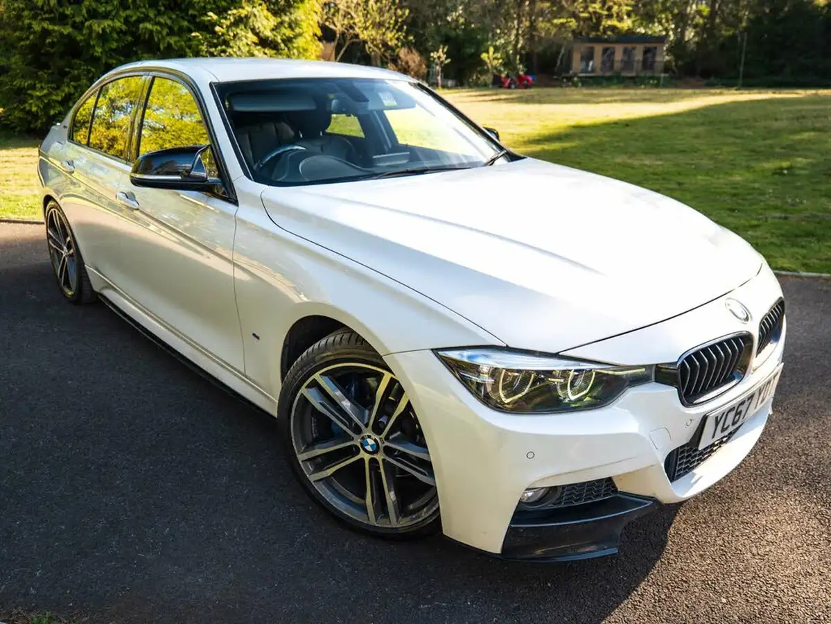 2017-bmw-3-series-20-330e-m-sport-shadow-edition-big-17