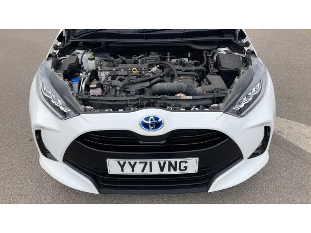 2022-toyota-yaris-15-vvt-i-design-big-7