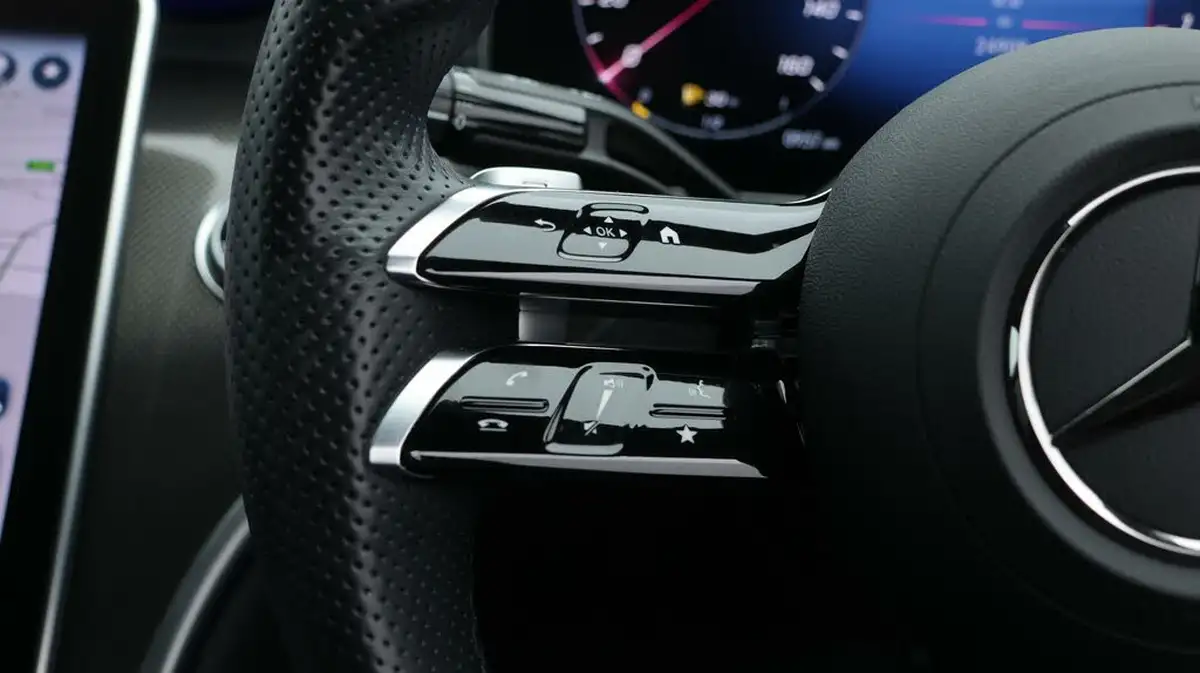 2022-mercedes-benz-c-class-15-c200-amg-line-204ps-saloon-4d-1496cc-big-24
