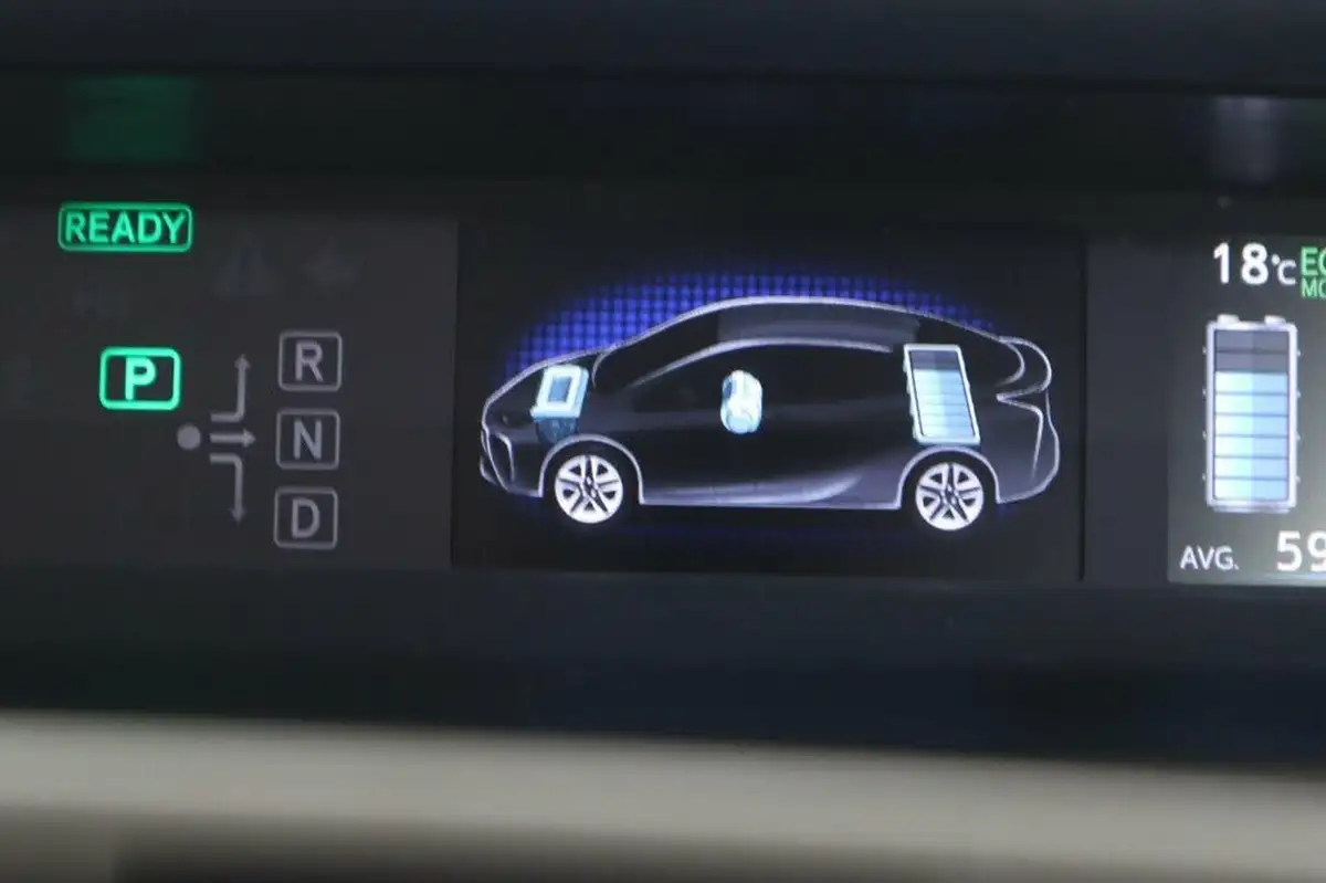2019-toyota-prius-18-vvt-i-excel-cvt-big-52