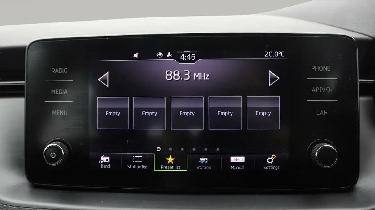 2023-skoda-scala-10-tsi-se-110ps-big-10