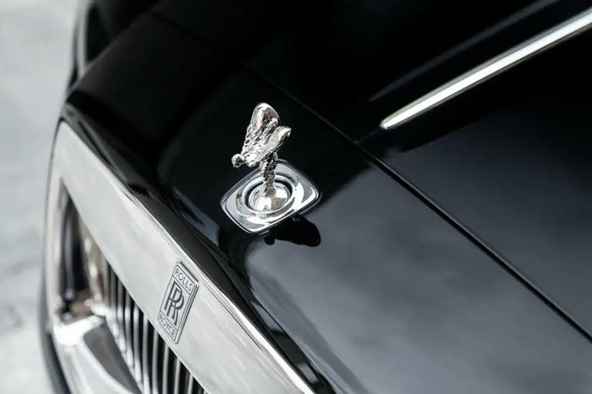 2021-rolls-royce-wraith-66-big-26