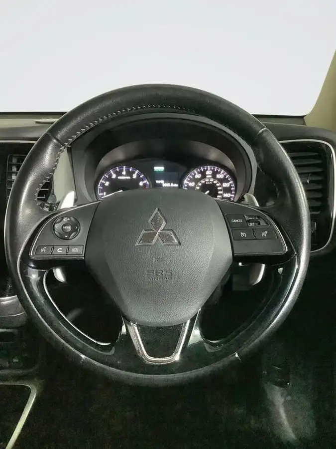 2019-mitsubishi-outlander-20-design-big-11