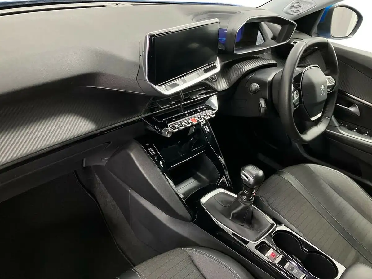 2021-peugeot-2008-suv-12-puretech-allure-premium-100bhp-big-5