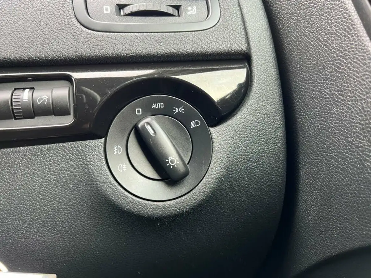 2015-skoda-yeti-outdoor-20tdi-laurin-klement-170ps-dsg-big-30