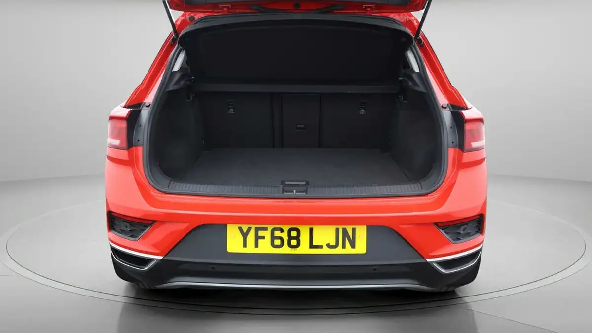 2018-volkswagen-t-roc-10-tsi-se-big-16