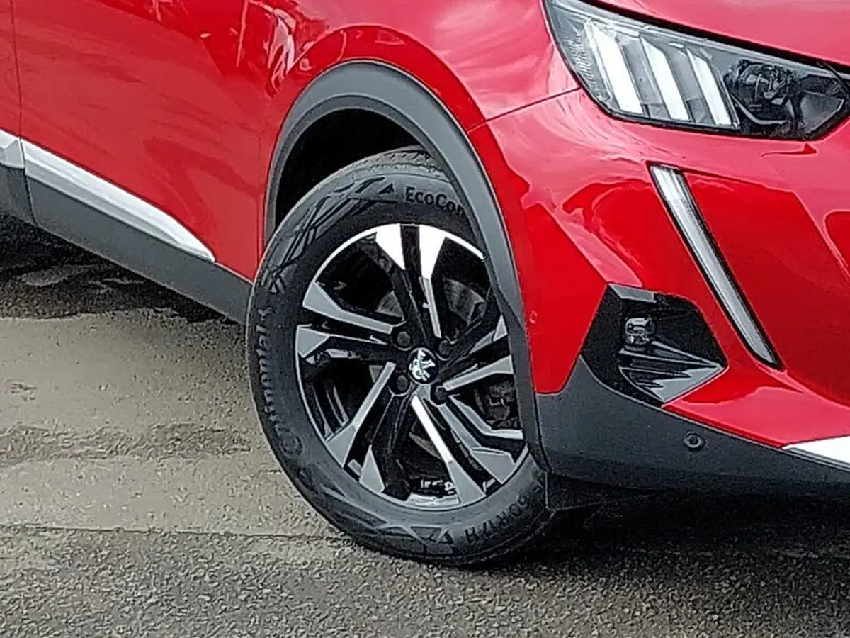 2022-peugeot-2008-suv-12-puretech-gt-big-8