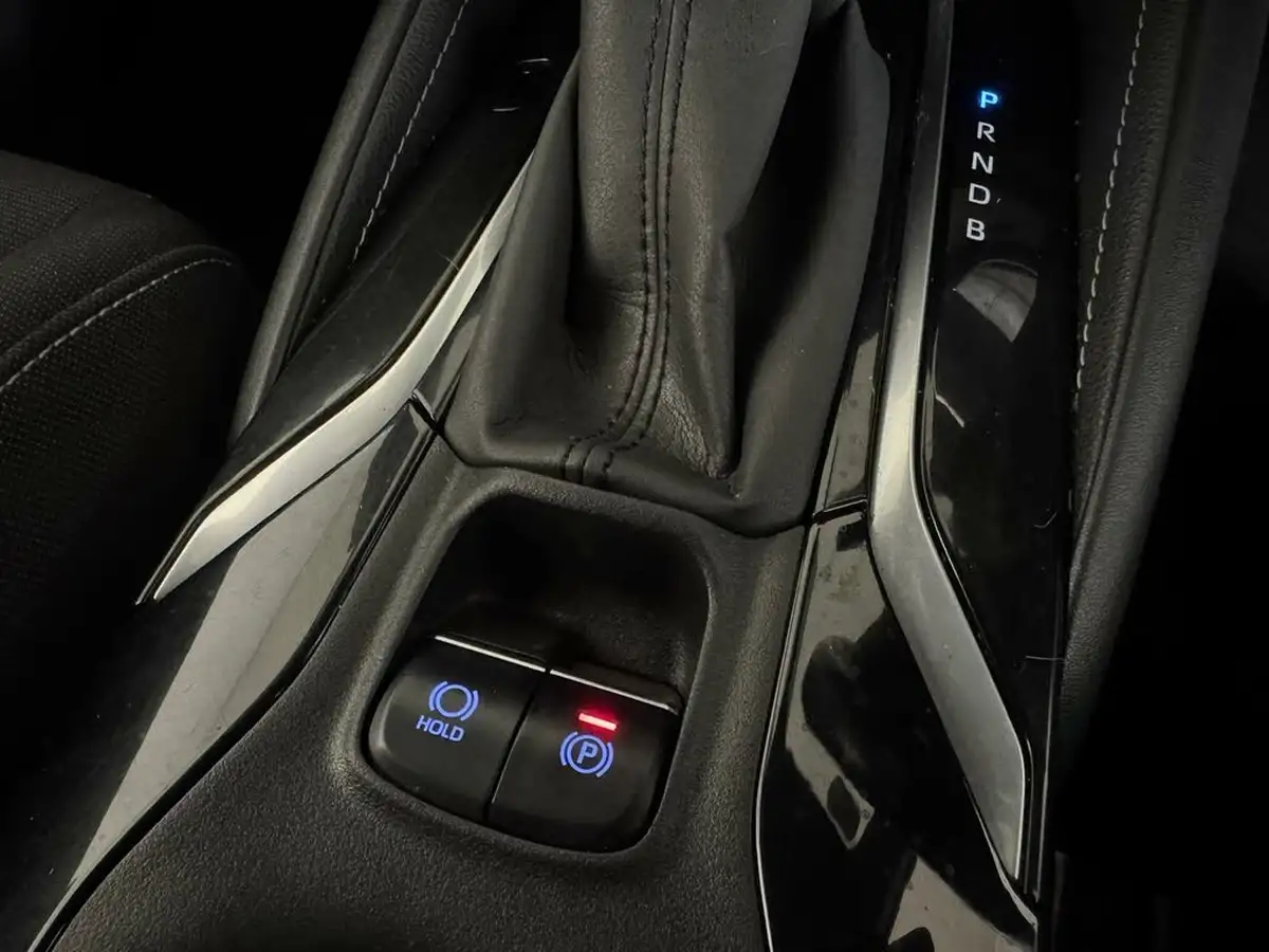 2022-suzuki-swace-18-sz5-big-30