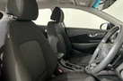 2022-hyundai-kona-16-gdi-se-connect-small-17